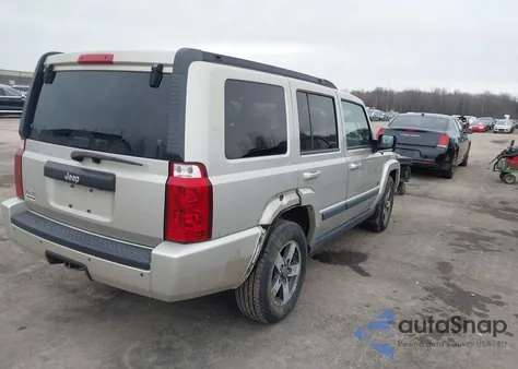 2008 Jeep Commander Sport из США, поврежденный, VIN 1J8HG48K08C181972